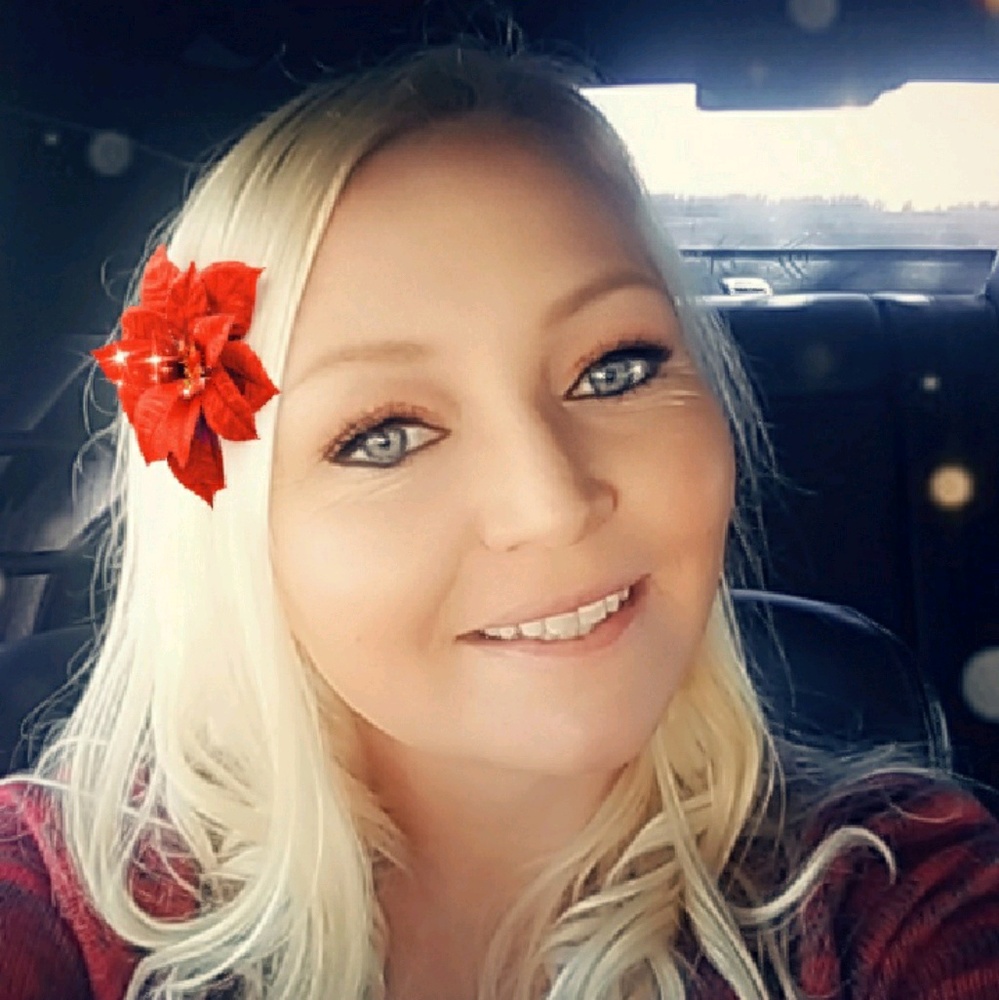 Meet your Posher, Carla